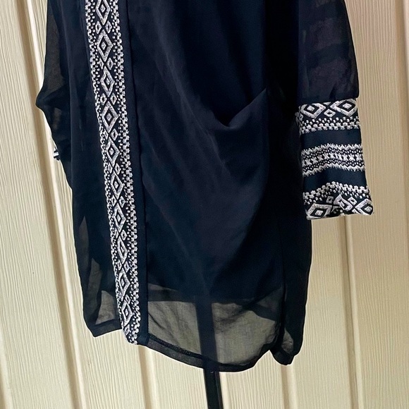 Anthropologie • Striving At Stars Blouse Top Tunic Black Sheer Tan Embroidery - Picture 5 of 9
